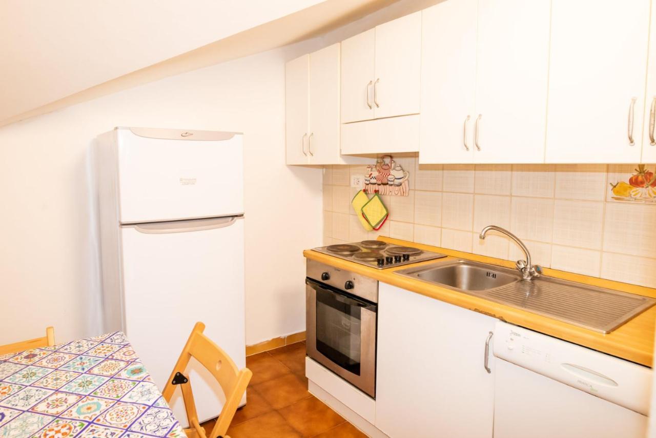 Casa Alejandro Lägenhet Varazze Exteriör bild
