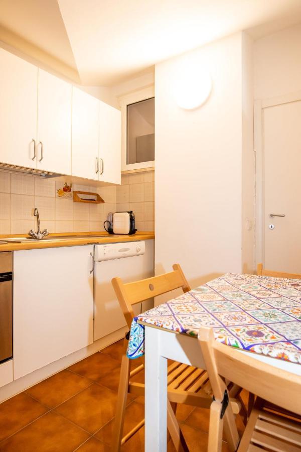 Casa Alejandro Lägenhet Varazze Exteriör bild